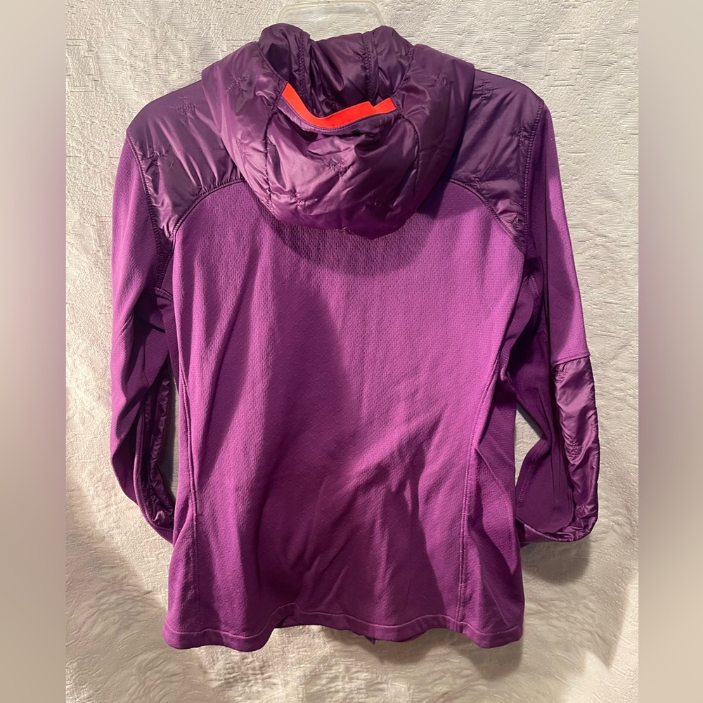 Helly Hansen Jacket - image 4